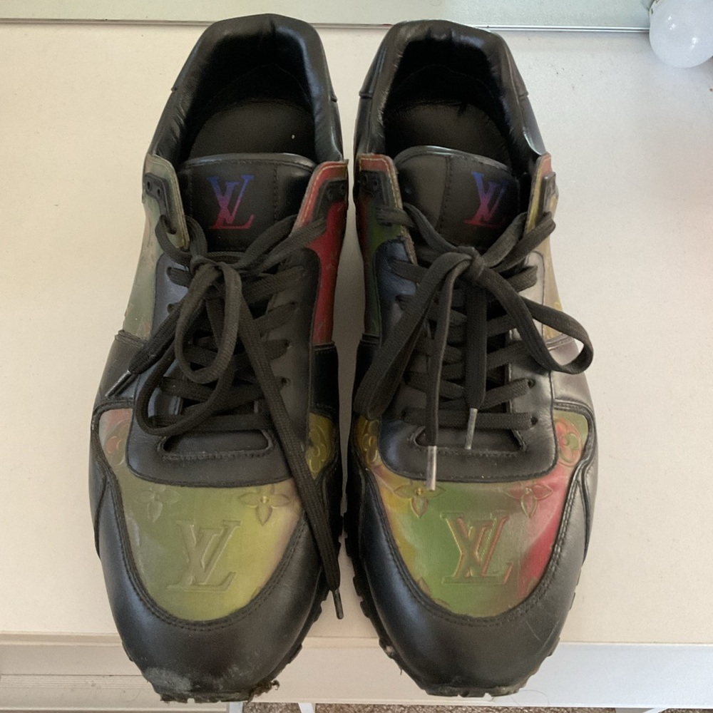 Louis Vuitton sneakers authentic